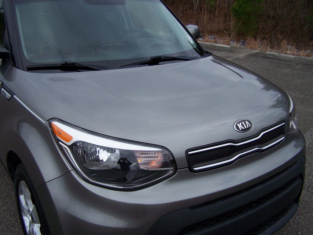 Used 2019 Kia Soul FWD image 31