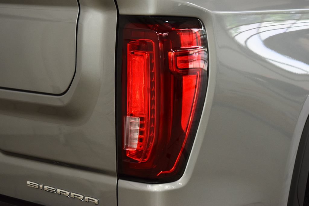 Used 2025 GMC Sierra 1500 Denali w/ Denali Reserve Package AWD/4WD image 21
