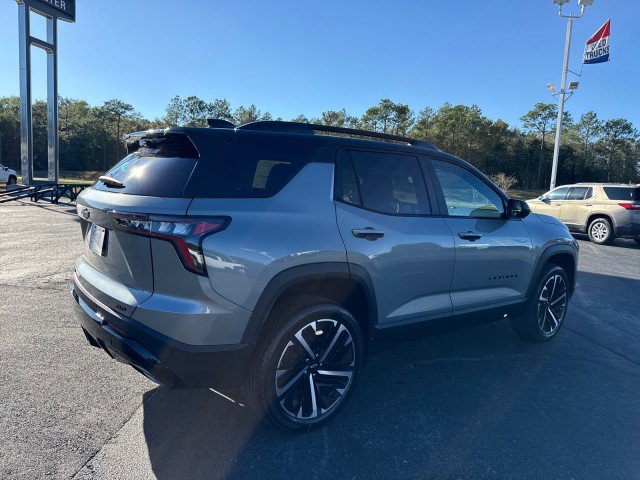 New 2026 Chevrolet Equinox RS w/ Convenience Package III image 3