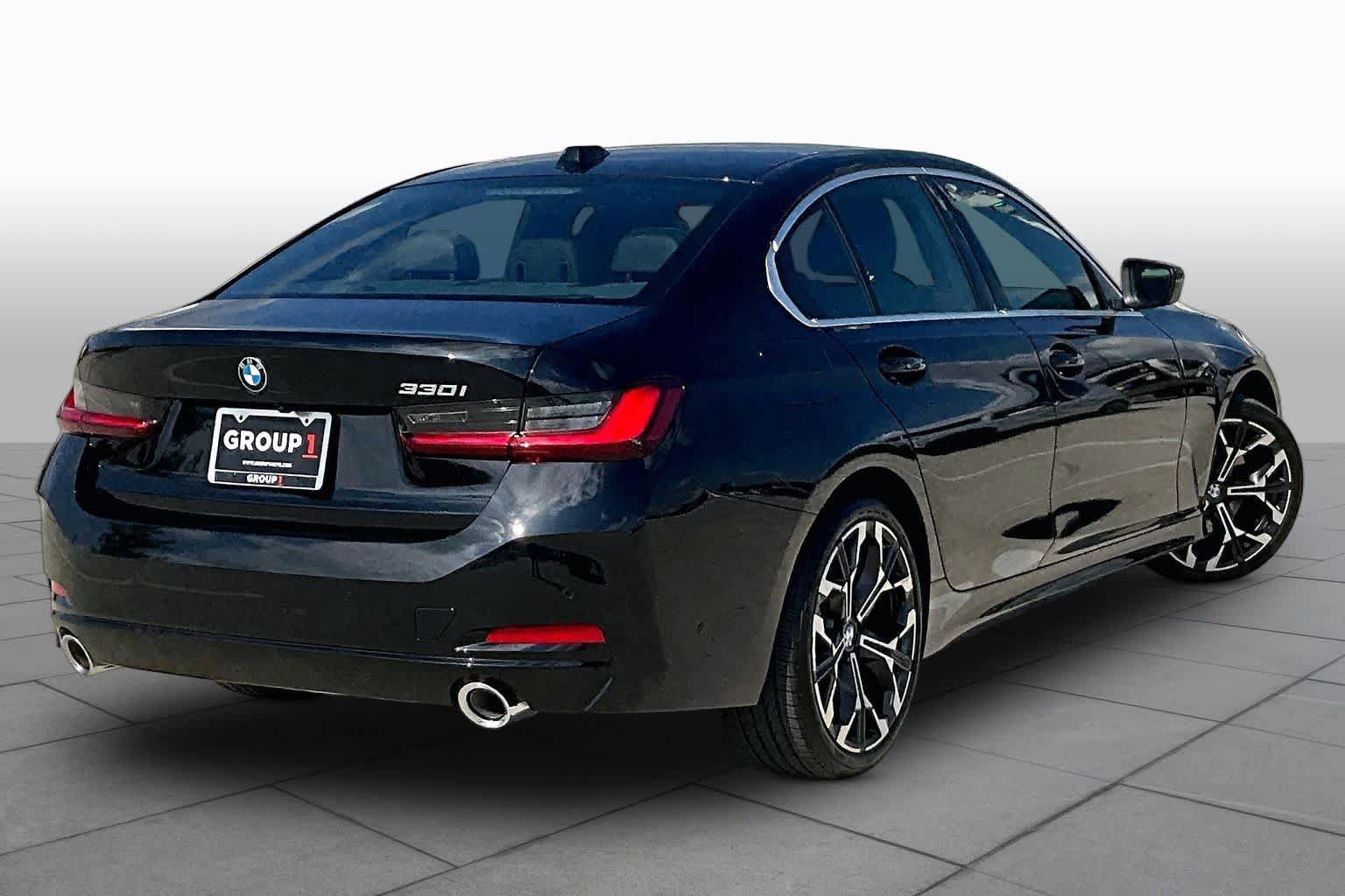 Used 2026 BMW 330i Sedan RWD image 12