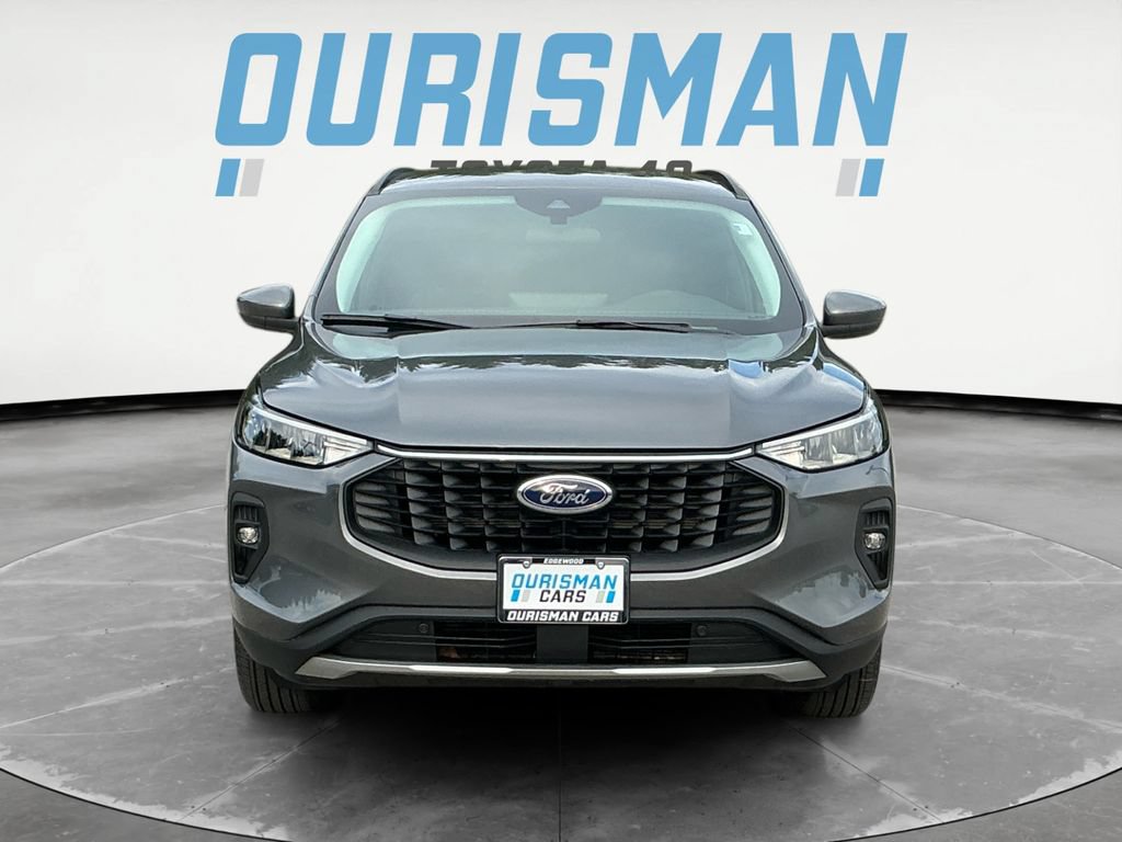 Used 2025 Ford Escape SE FWD image 2