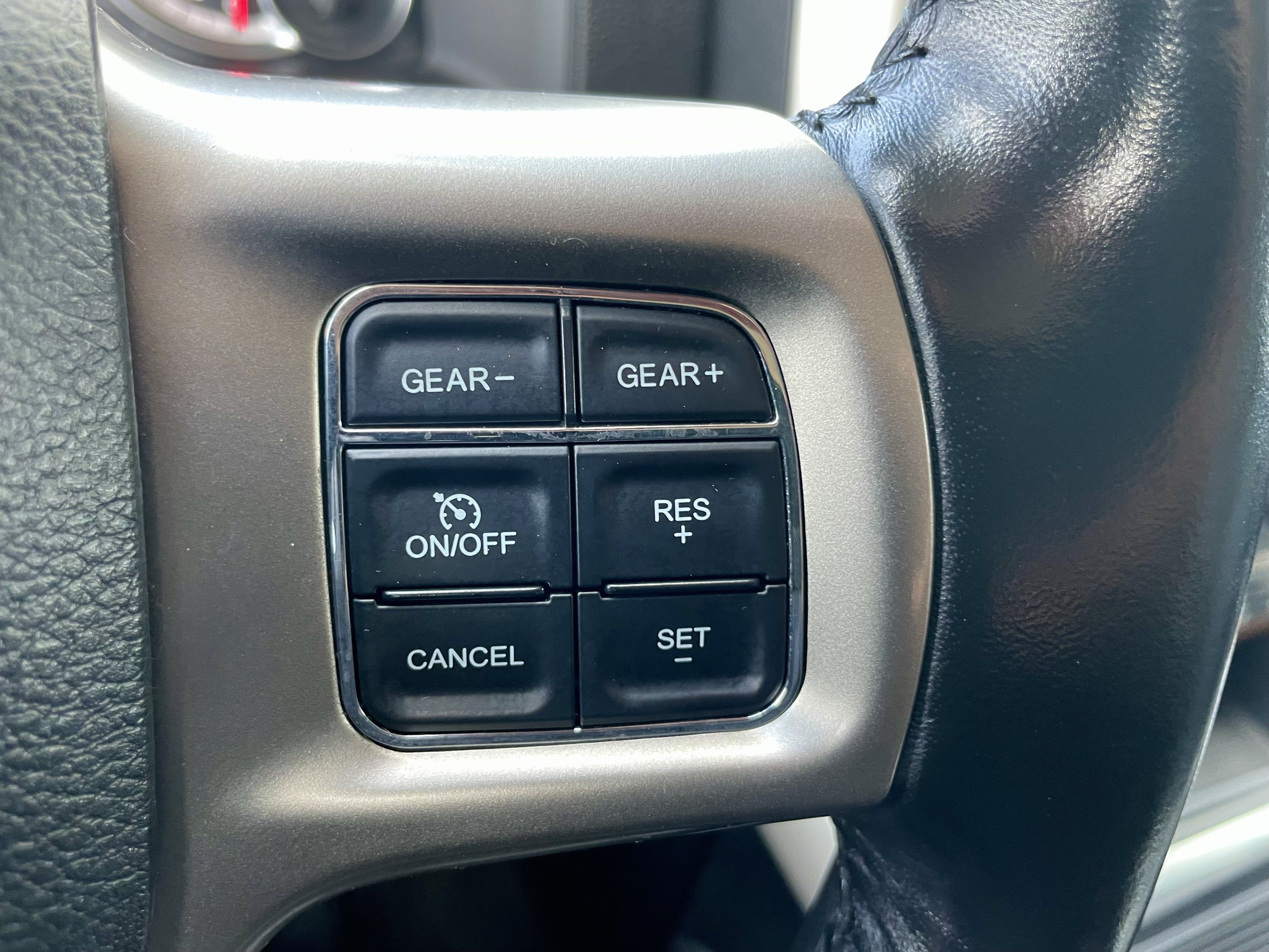 Used 2017 RAM 1500 Laramie w/ Convenience Group AWD/4WD image 21