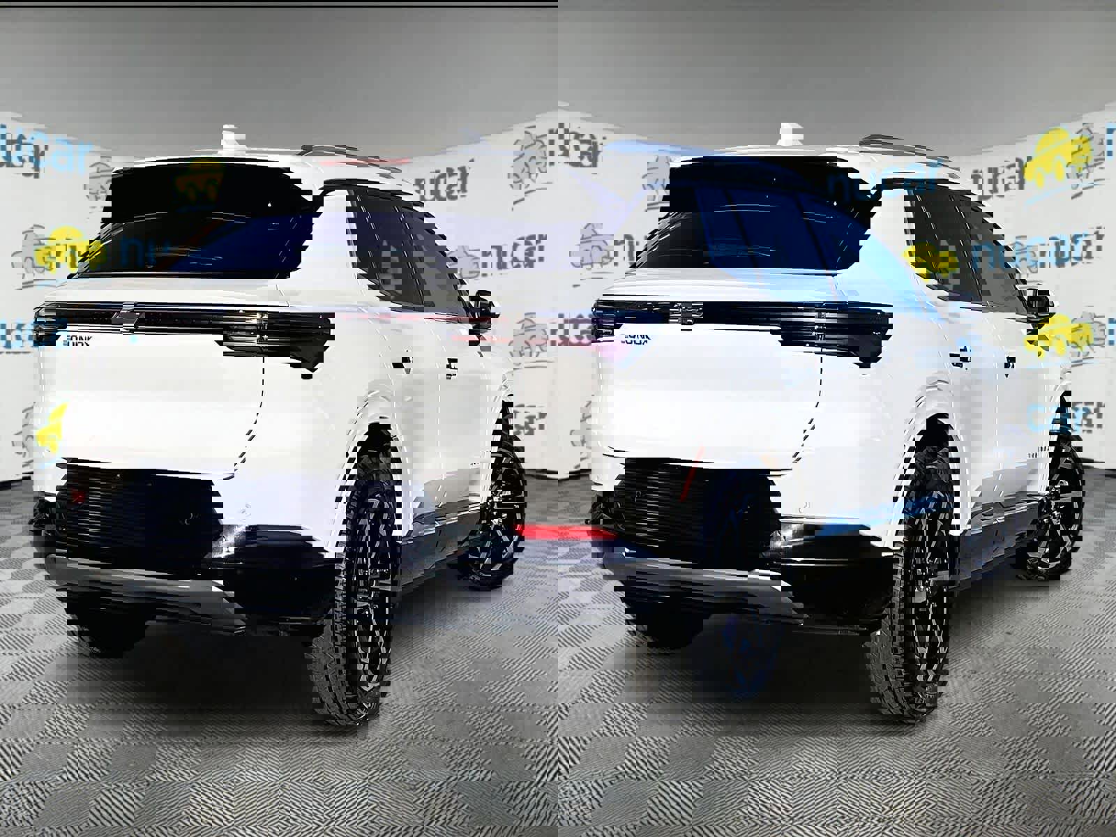 Used 2025 Chevrolet Equinox EV LT image 6