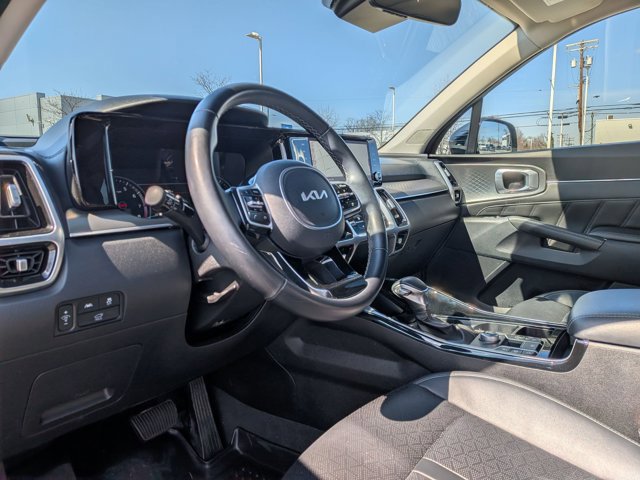 Used 2022 Kia Sorento SX image 9