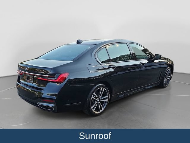 Used 2021 BMW 740i xDrive w/ M Sport Package AWD/4WD image 9