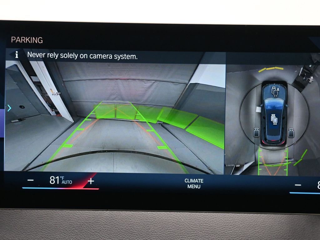 Used 2023 BMW iX xDrive50 w/ Sport Package image 15