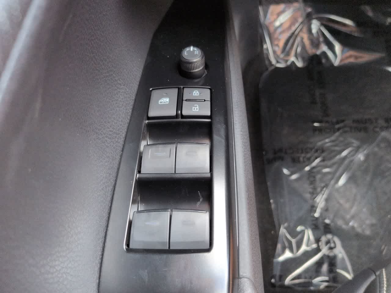 Certified 2026 Toyota Camry SE FWD image 21