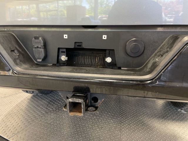 Used 2022 Chevrolet Silverado 1500 Custom Trail Boss w/ LPO, Dark Essentials Package AWD/4WD image 26