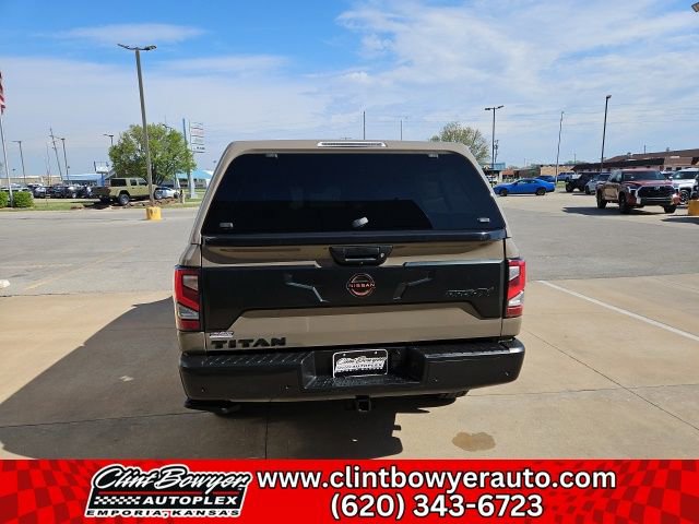 Used 2023 Nissan Titan PRO-4X w/ Pro-4x Convenience Package image 4