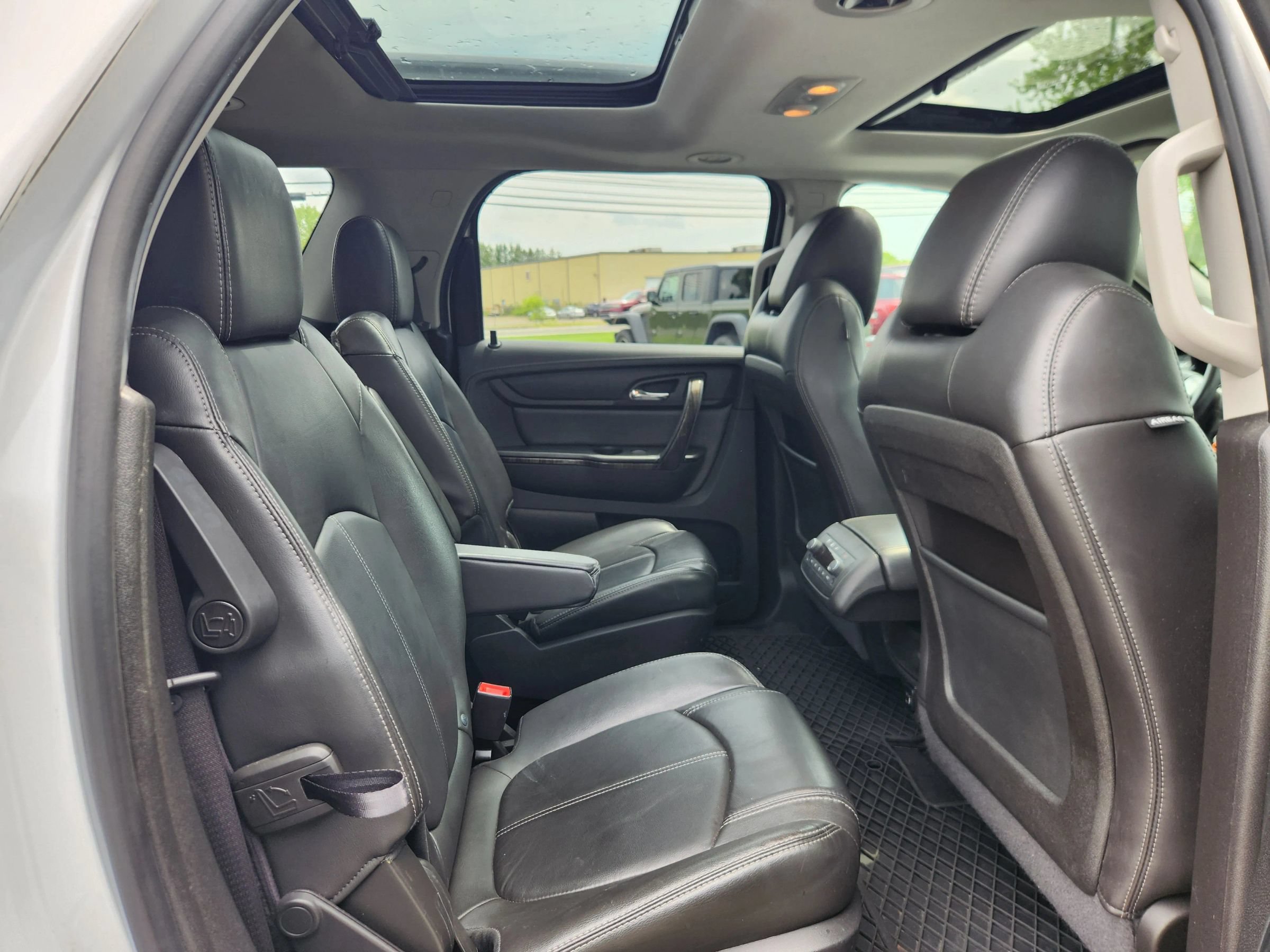 Used 2017 GMC Acadia Limited SLT AWD/4WD image 49