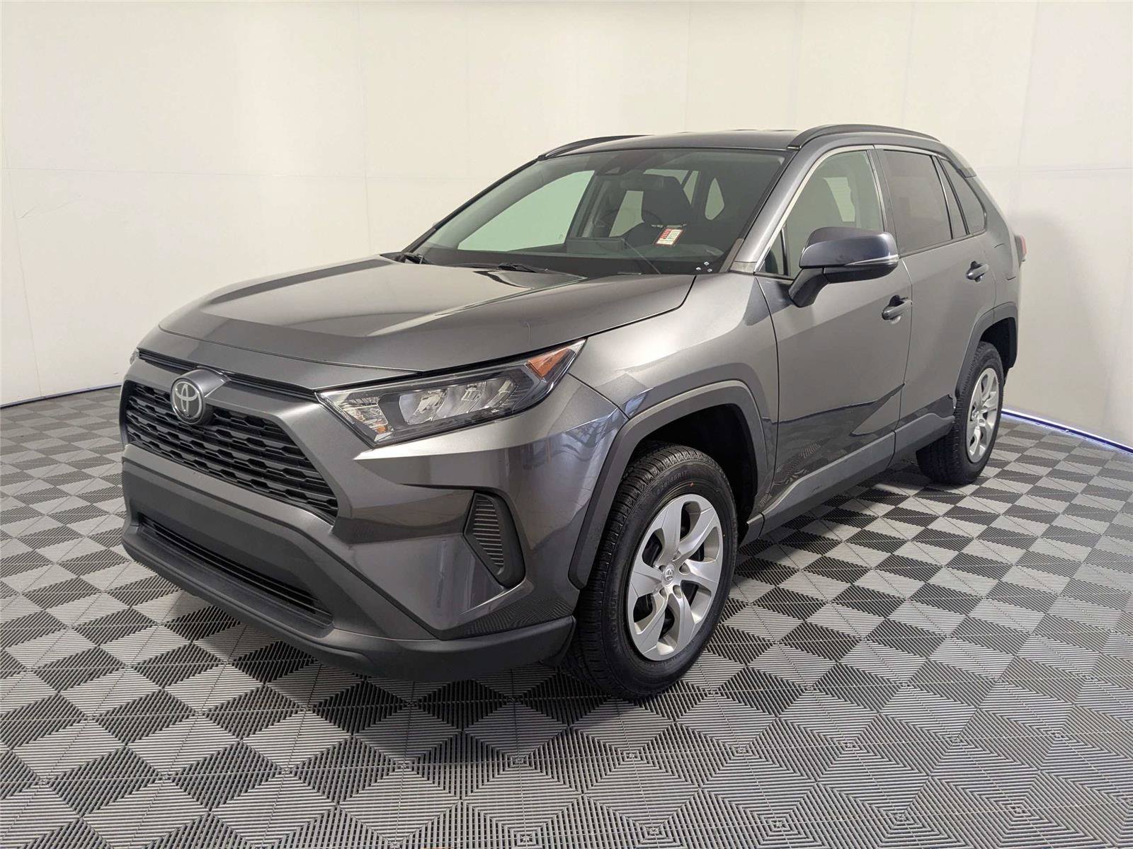 Used 2020 Toyota RAV4 LE w/ All Weather Liner Package FWD video 2
