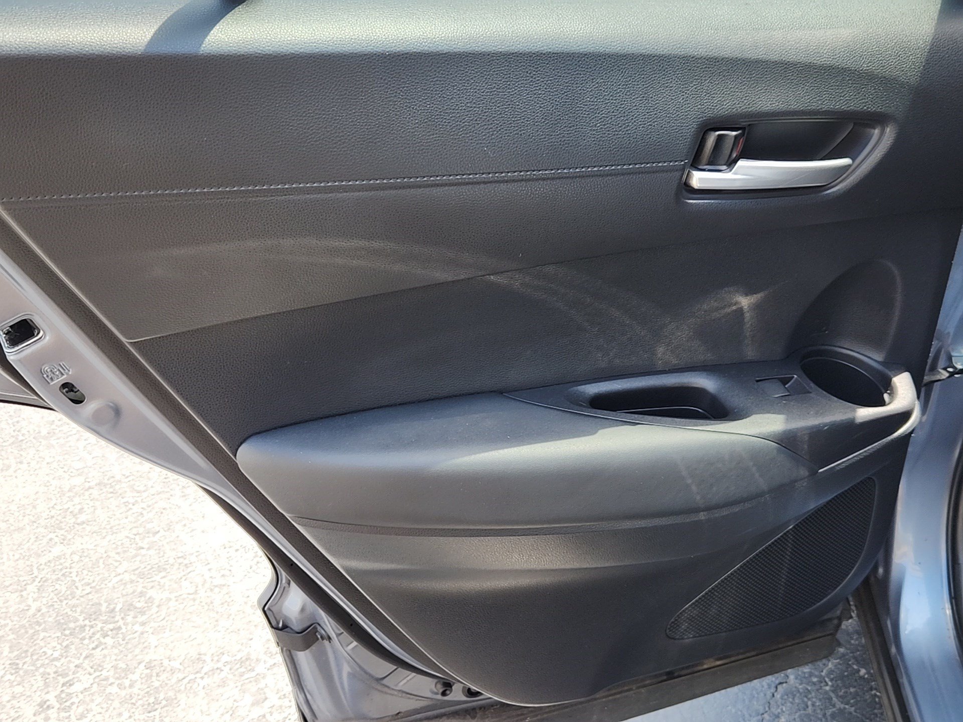 Certified 2025 Toyota Corolla Cross XLE FWD image 22