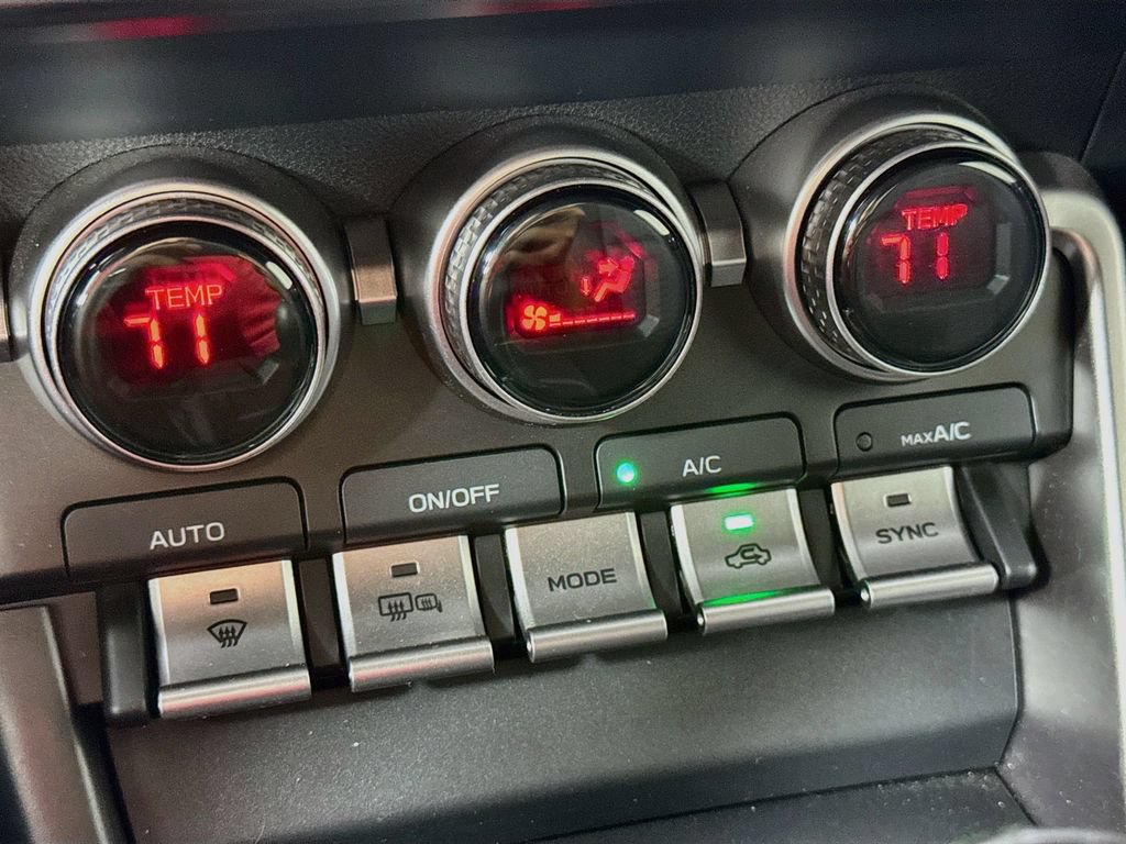 Used 2024 Toyota GR86 RWD image 16