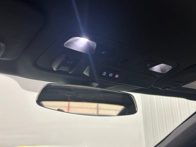 Used 2022 Chevrolet Camaro SS RWD image 31