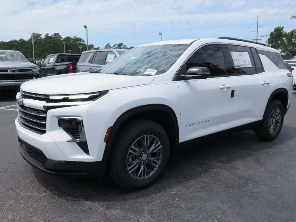 New 2026 Chevrolet Traverse LT image 8