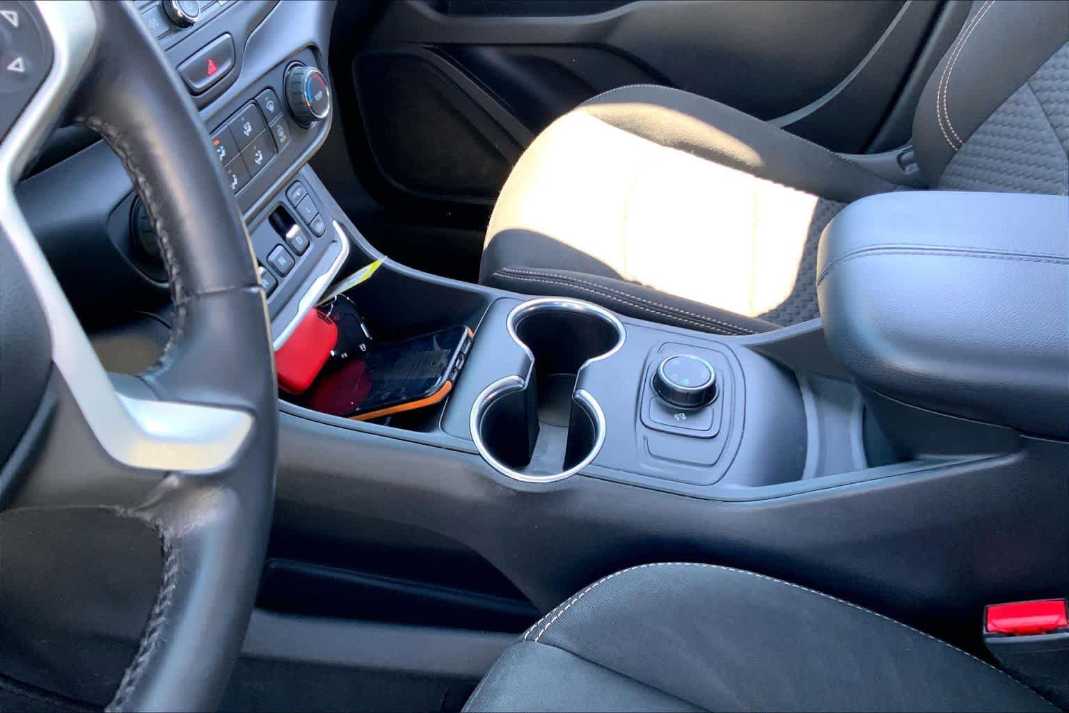 Used 2019 GMC Terrain SLE AWD/4WD image 16
