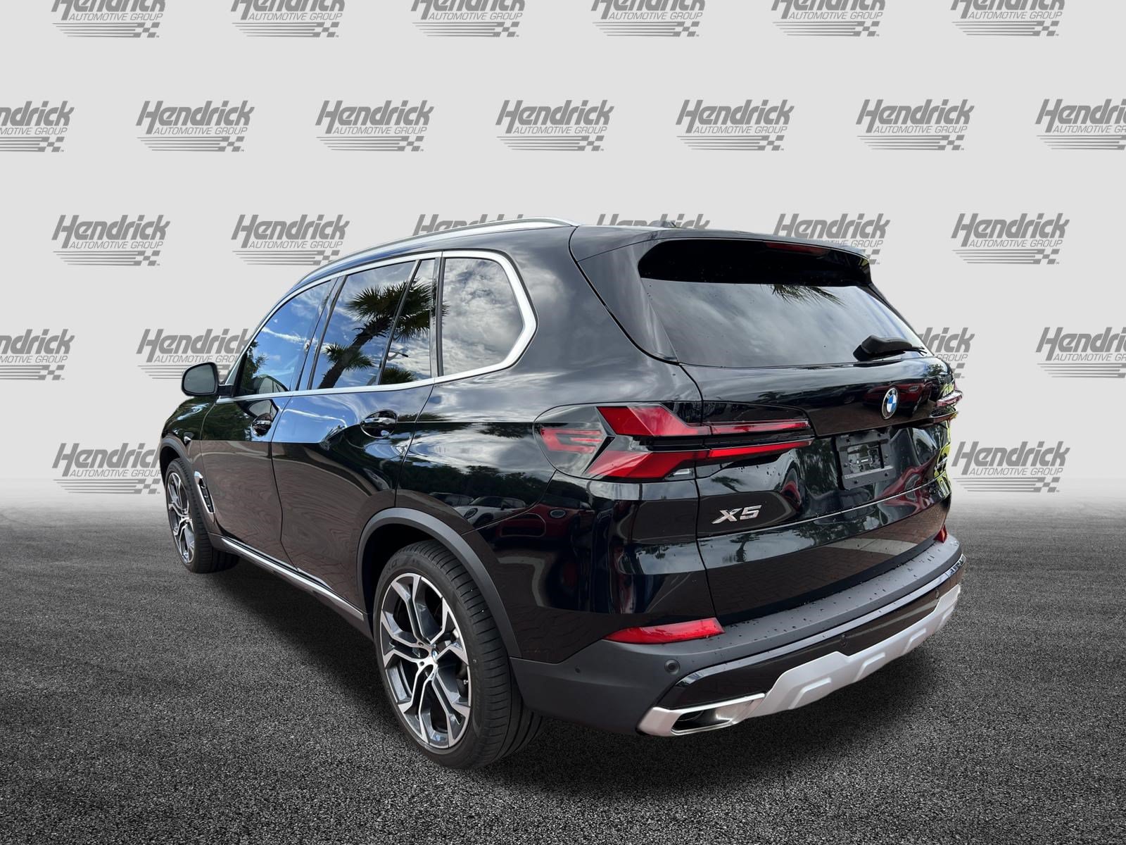 Certified 2024 BMW X5 xDrive40i w/ Premium Package AWD/4WD image 8