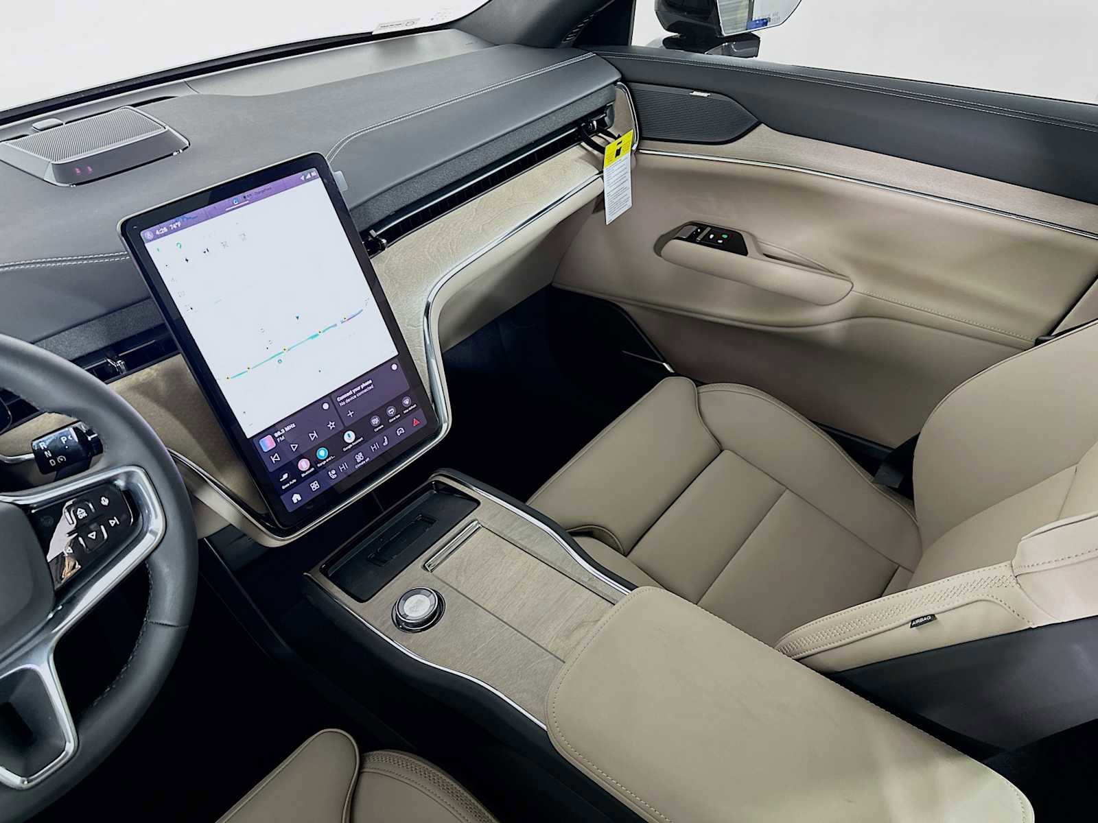 New 2026 Volvo EX90 Plus image 21