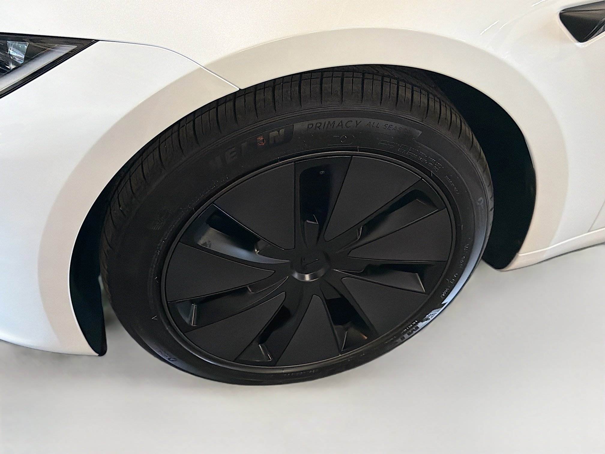 Used 2025 Tesla Model 3 Long Range AWD/4WD image 11