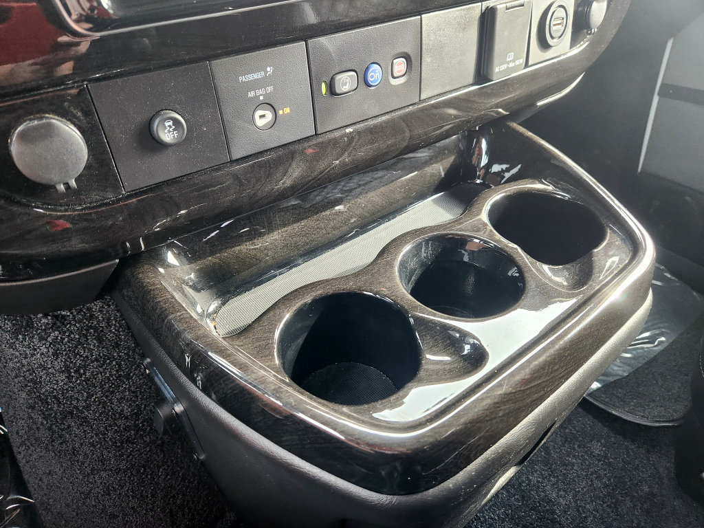 Used 2023 Chevrolet Express 2500 RWD image 38