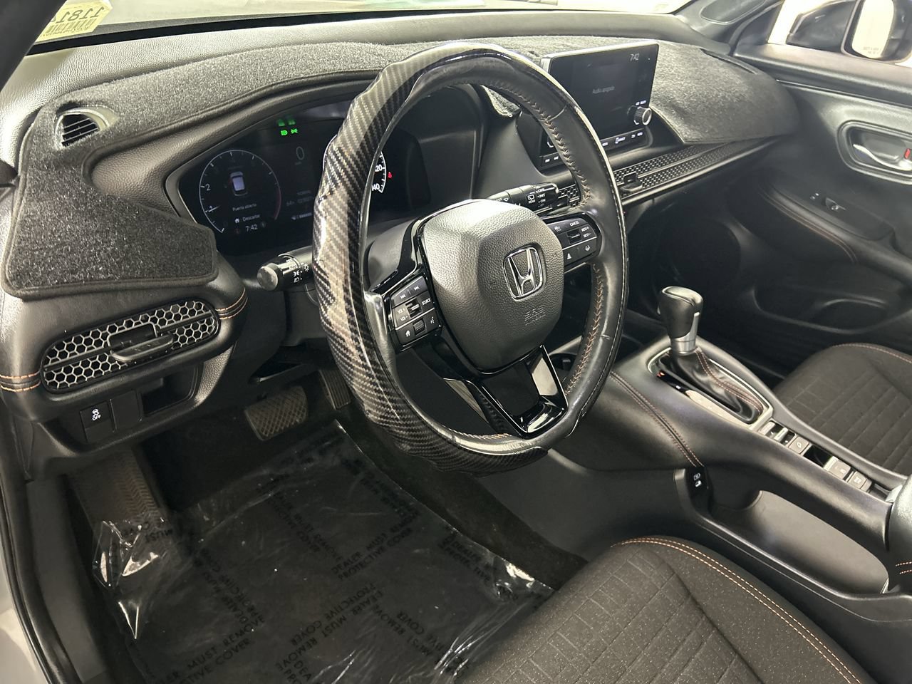 Used 2025 Honda HR-V Sport image 12