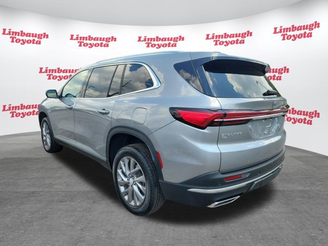 Used 2025 Buick Enclave Preferred AWD/4WD image 24