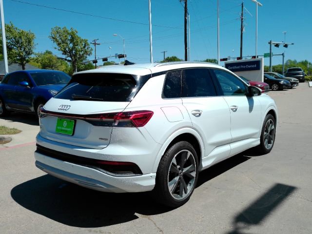 Used 2022 Audi Q4 e-tron Premium Plus image 8
