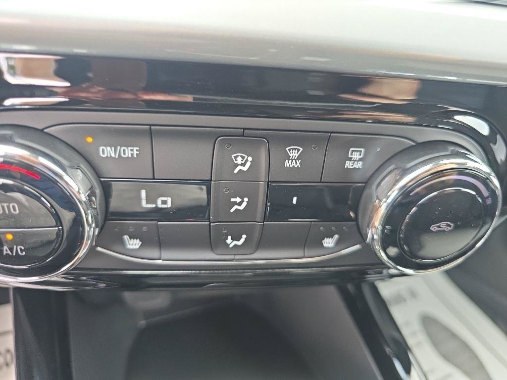 New 2026 Chevrolet Trax LT w/ Driver Confidence Package FWD image 12
