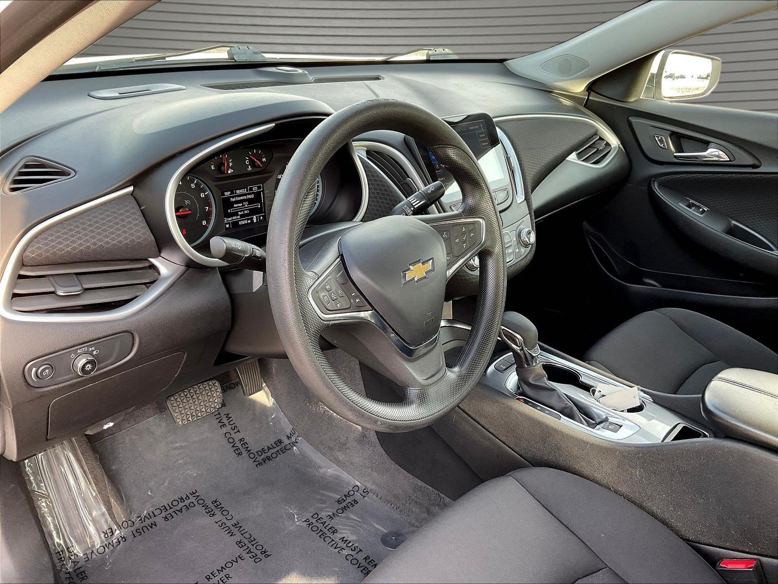 Used 2024 Chevrolet Malibu LT FWD image 16