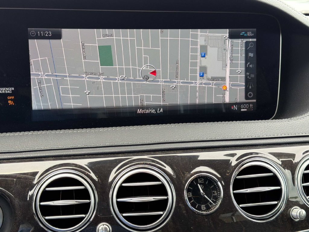 Used 2019 Mercedes-Benz S 560 Sedan image 25
