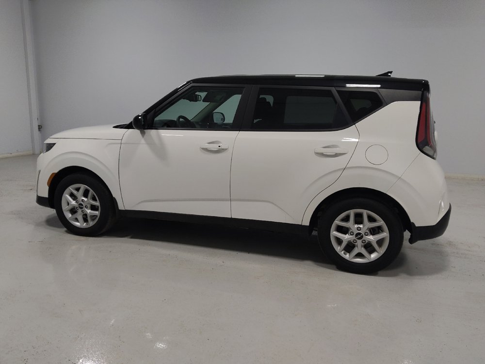 Used 2025 Kia Soul S image 3