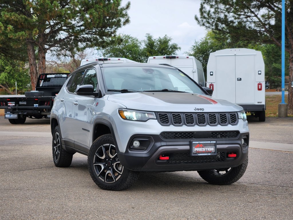 Used 2025 Jeep Compass Trailhawk