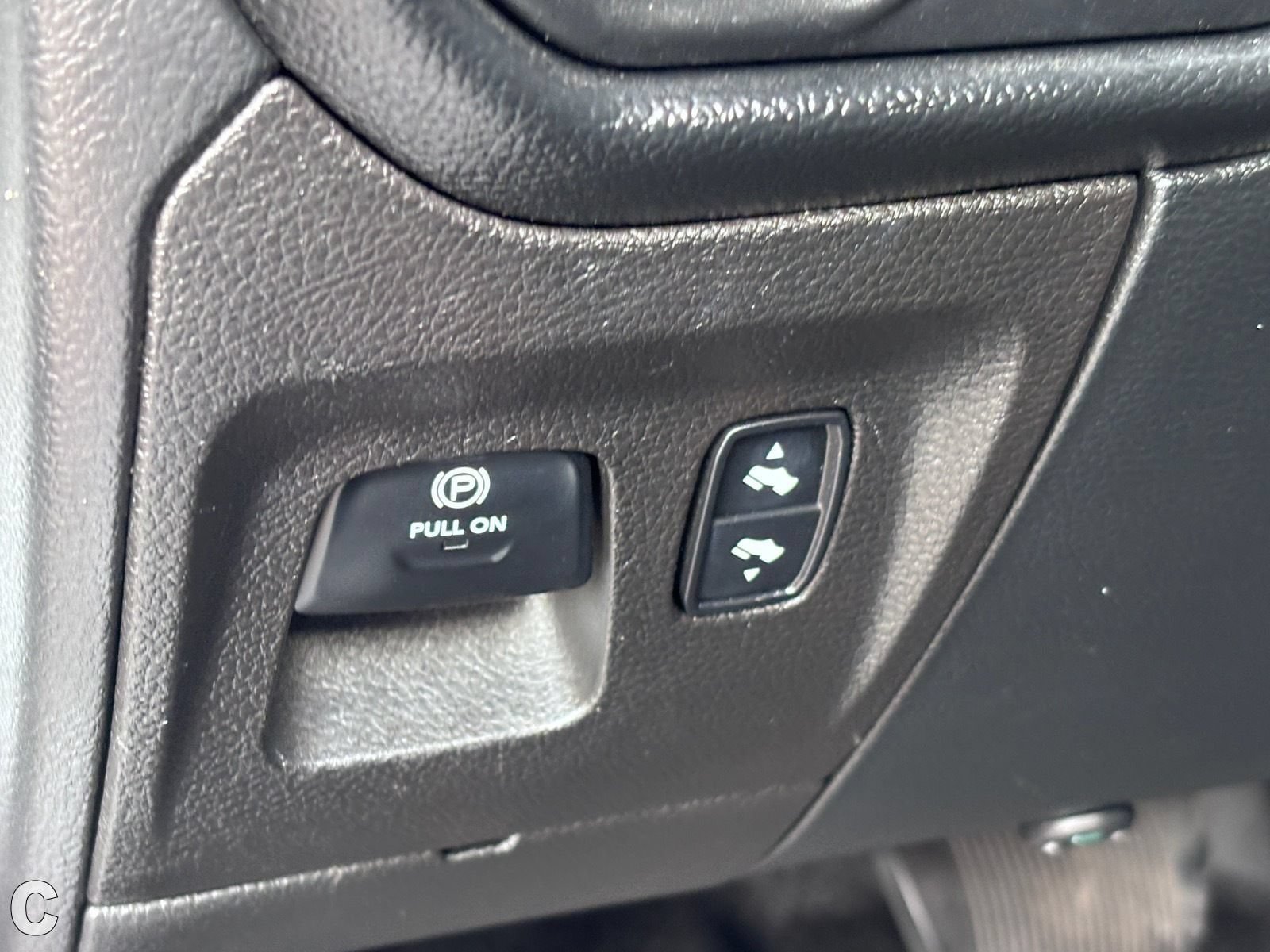 Used 2020 RAM 1500 Laramie RWD image 21