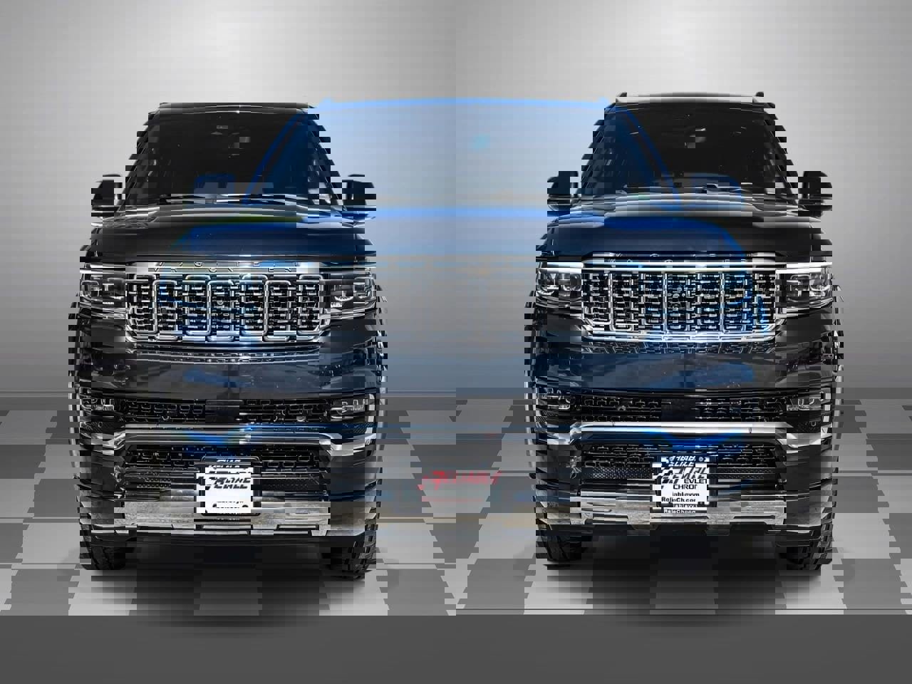 Used 2022 Jeep Grand Wagoneer Series III AWD/4WD image 2