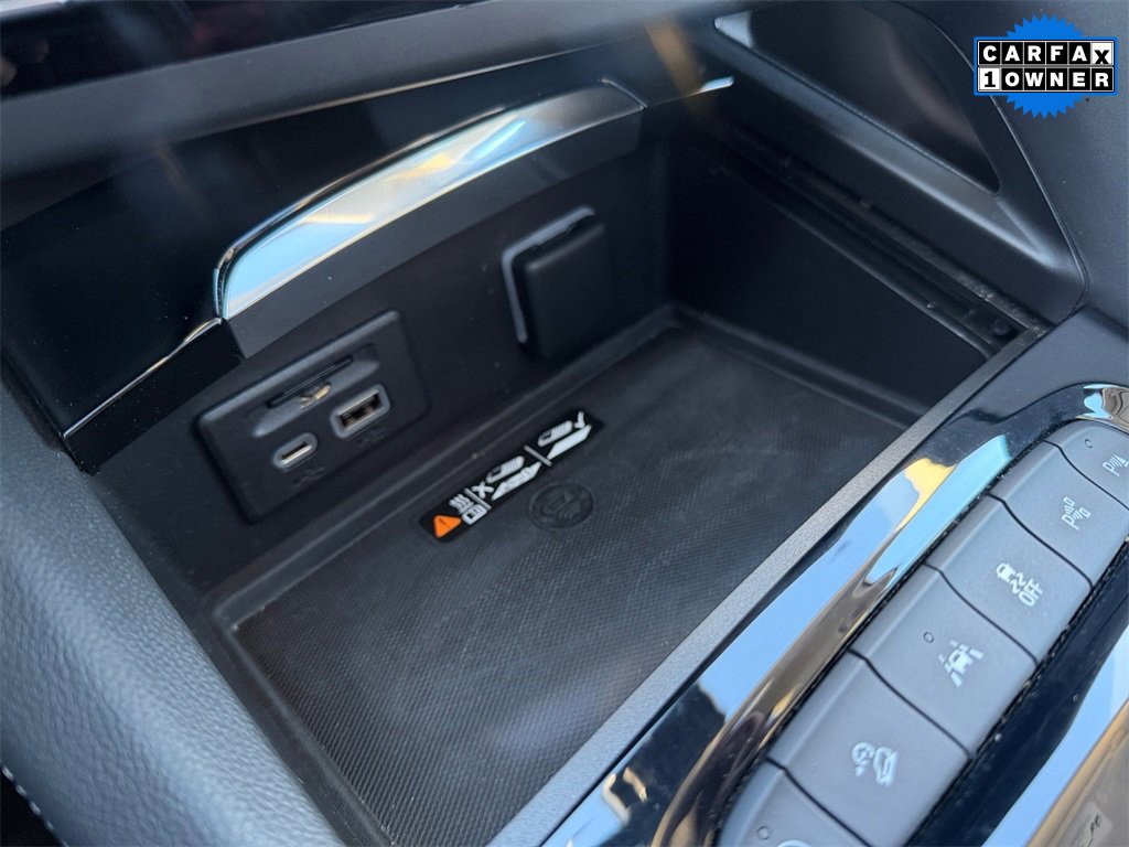 Used 2022 Buick Envision Avenir w/ Technology Package II image 28