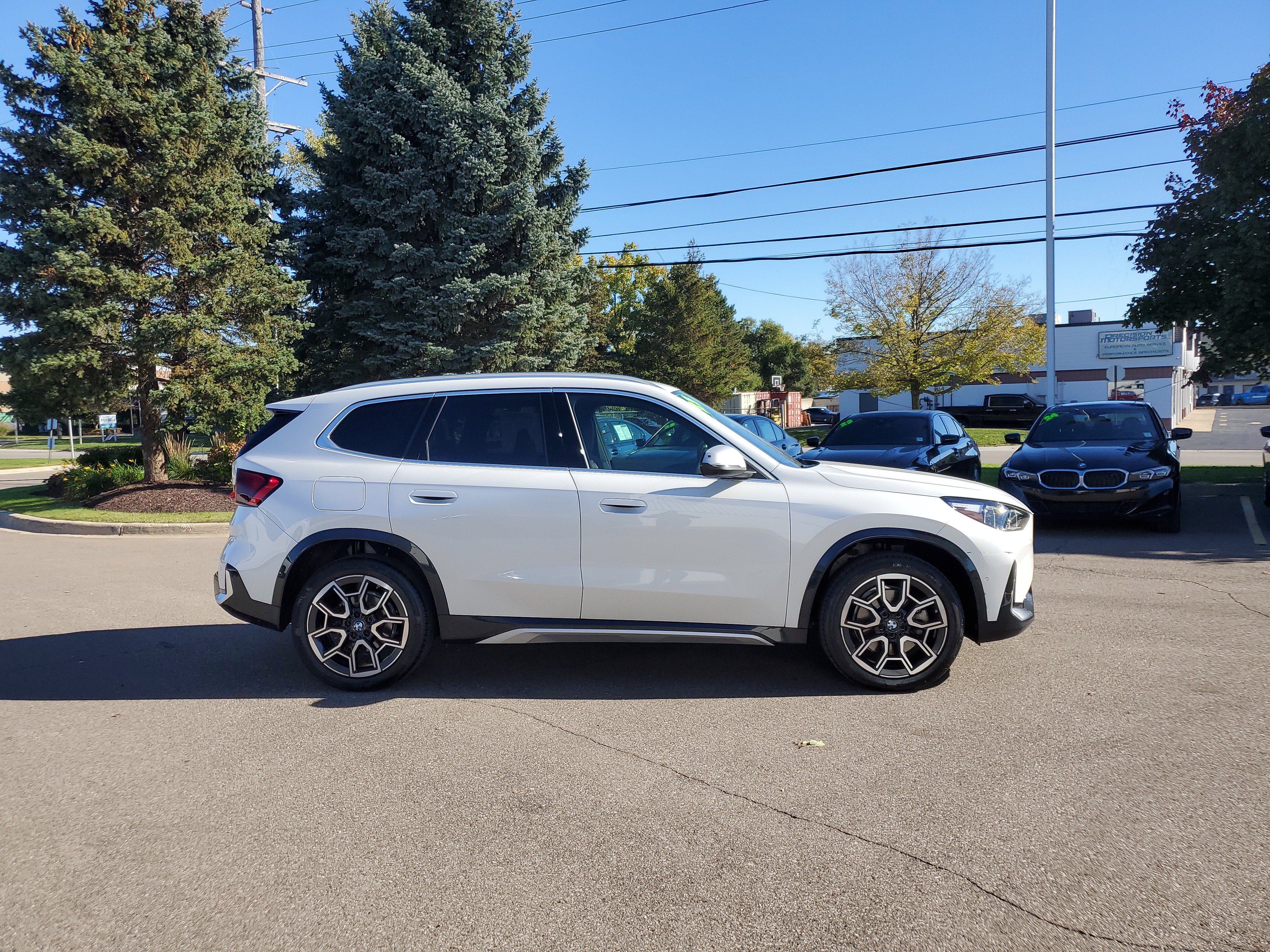 Certified 2023 BMW X1 xDrive28i w/ Premium Package AWD/4WD image 6