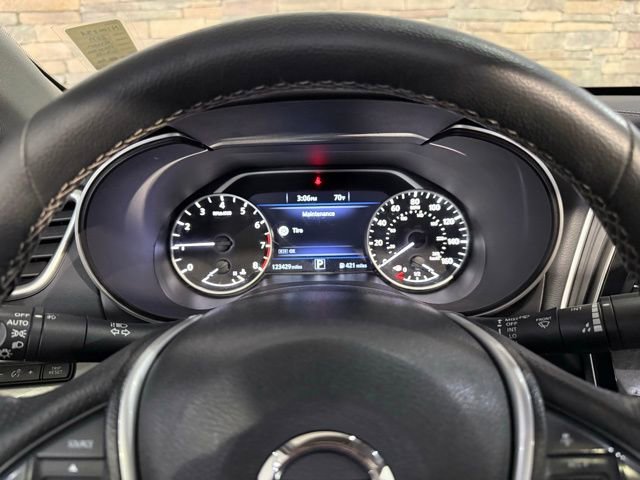 Used 2017 Nissan Maxima 3.5 SL image 19