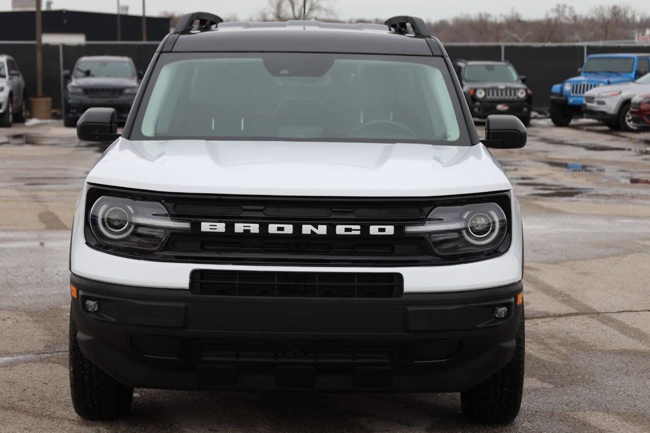 Used 2022 Ford Bronco Sport Outer Banks image 2