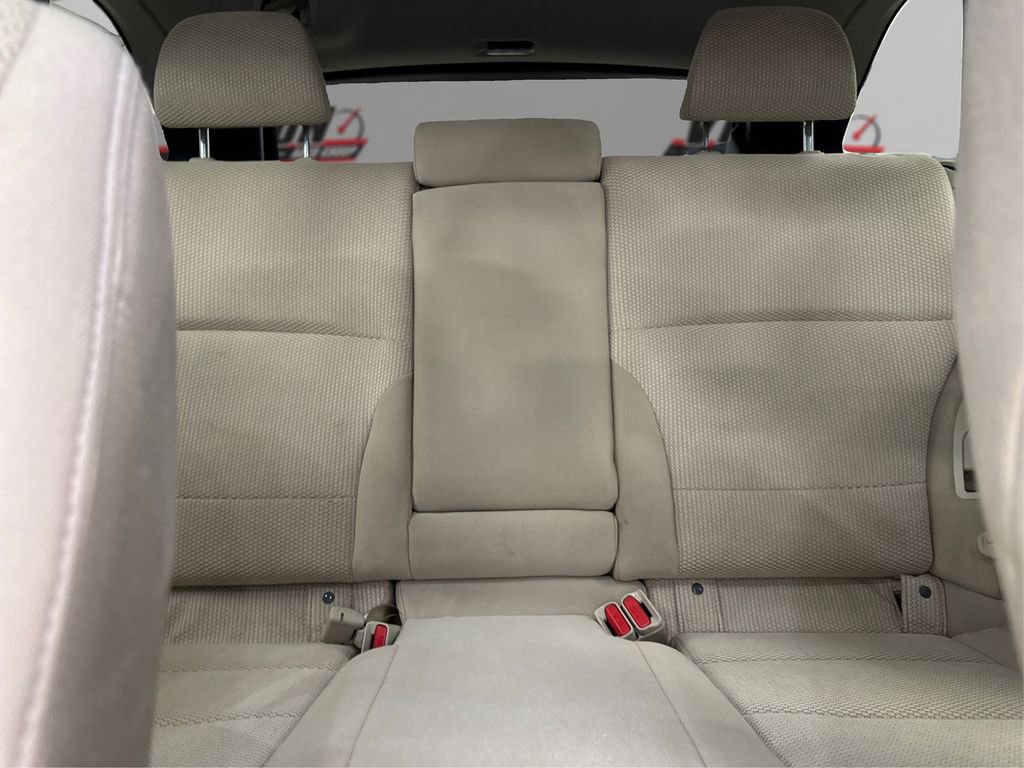 Used 2019 Subaru Outback 2.5i Premium image 19