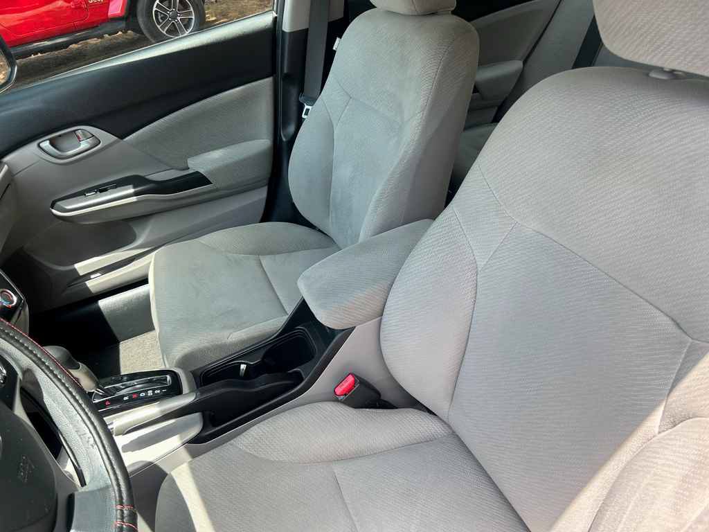 Used 2013 Honda Civic LX image 9