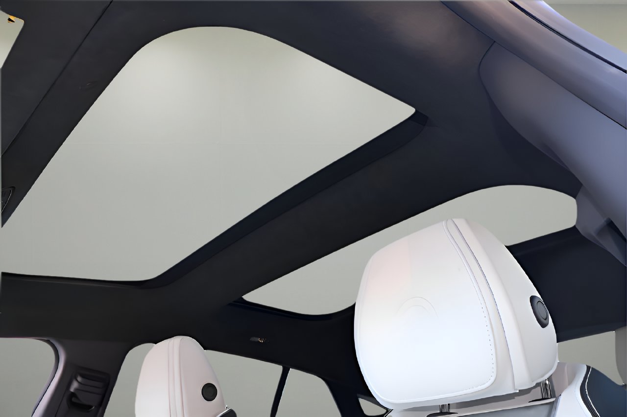 Used 2024 Mercedes-Benz AMG GT 63 image 26