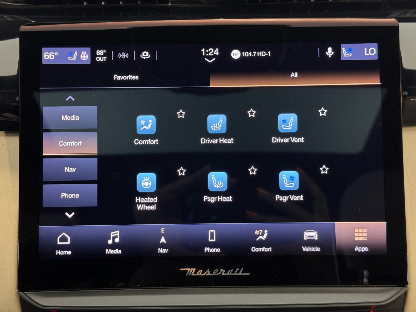 Used 2022 Maserati Quattroporte Modena Q4 image 34