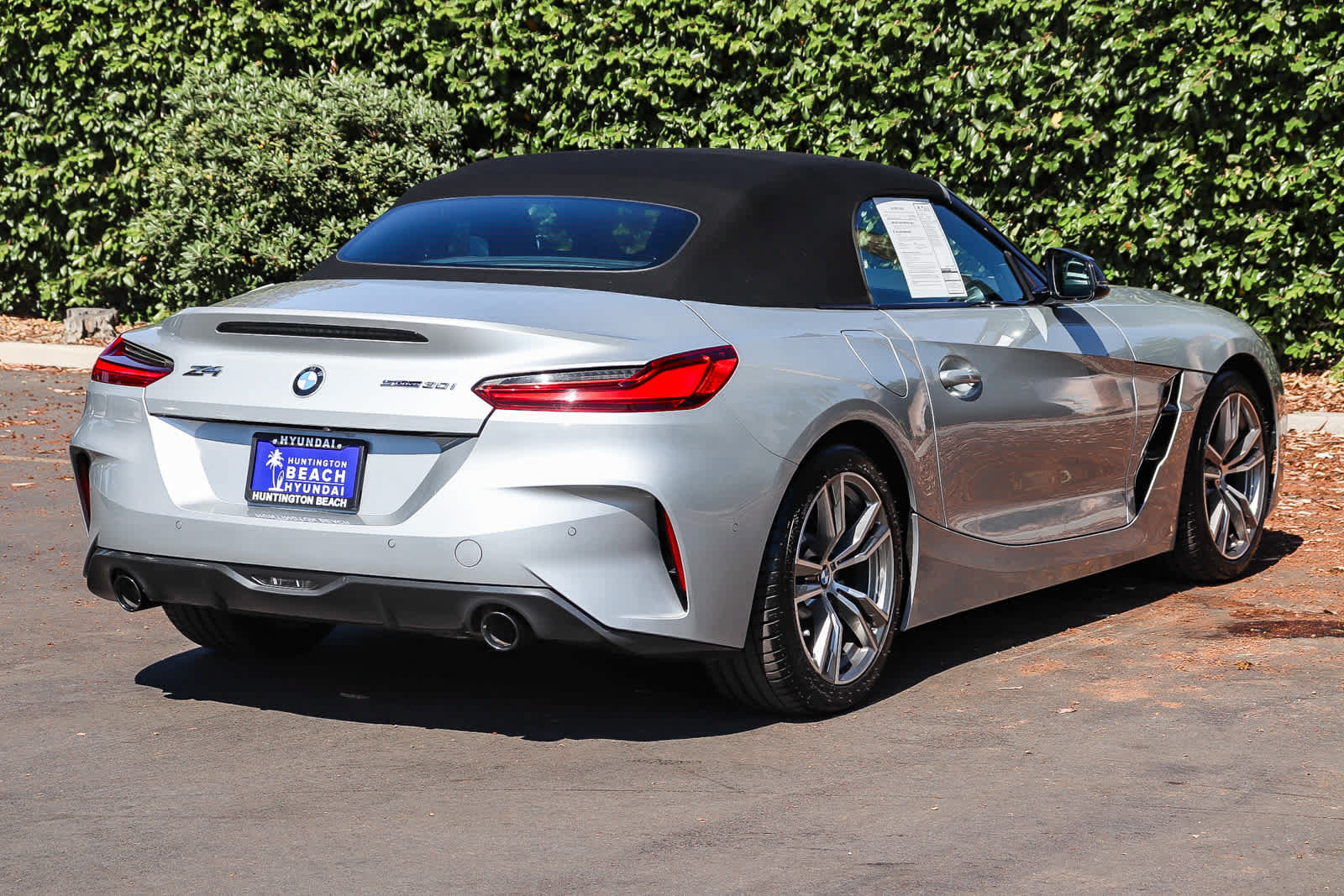 Used 2021 BMW Z4 sDrive30i w/ M Sport Package RWD image 6