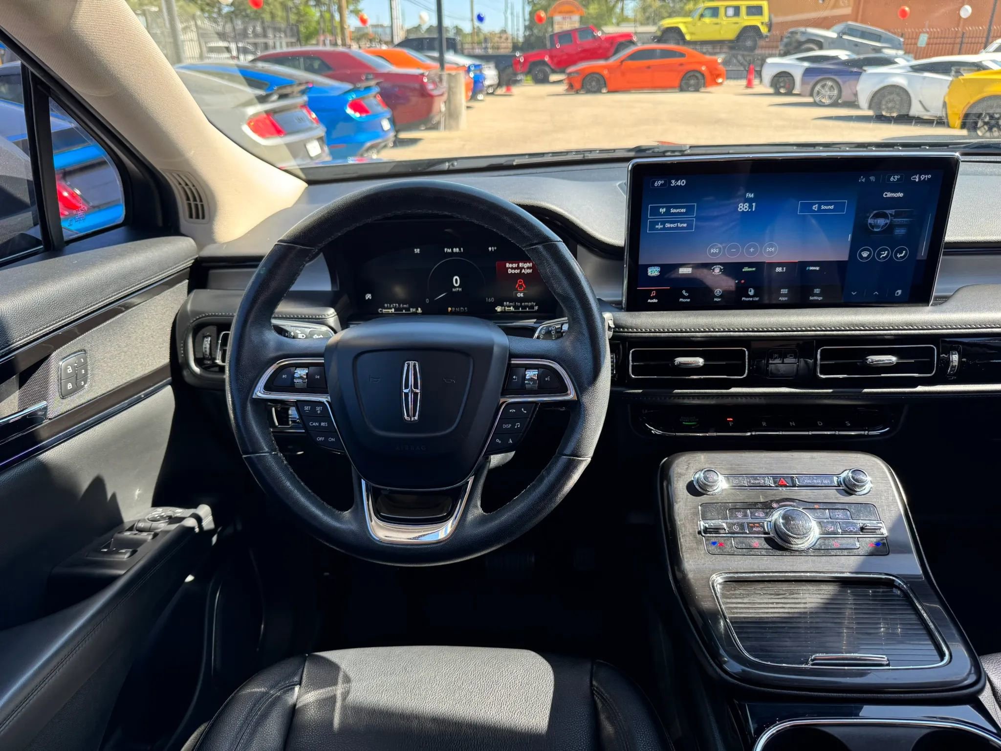 Used 2022 Lincoln Nautilus FWD w/ Premium Package image 28