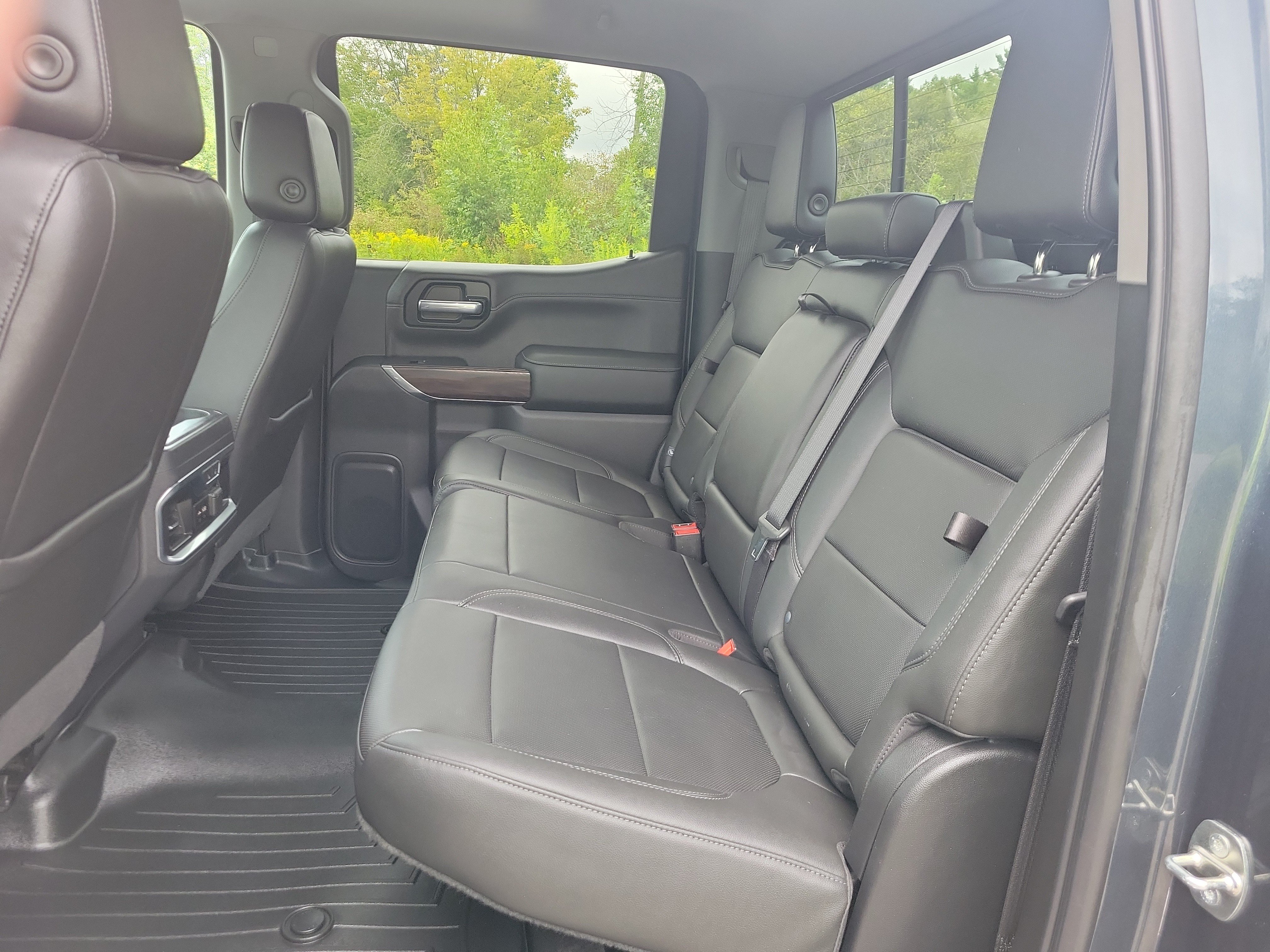Used 2019 GMC Sierra 1500 SLT w/ SLT Premium Plus Package AWD/4WD image 16