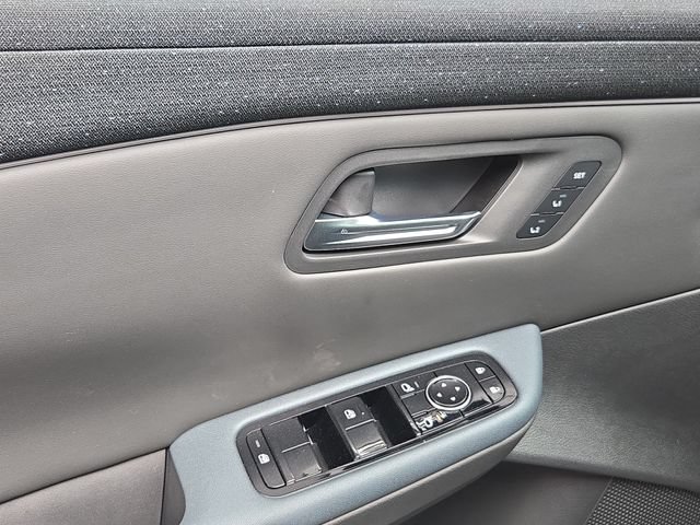 New 2026 Nissan Leaf Platinum+ w/ Illuminated Package FWD image 13