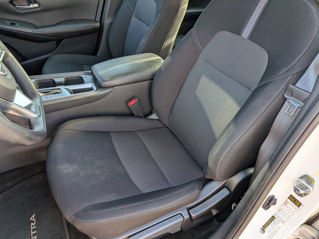 Used 2024 Nissan Sentra SV FWD image 32