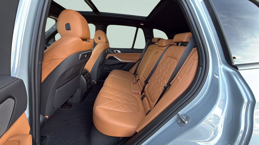 New 2026 BMW X5 xDrive40i w/ M Sport Package image 14