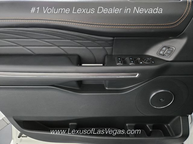 Used 2023 Ford Expedition Platinum AWD/4WD image 30