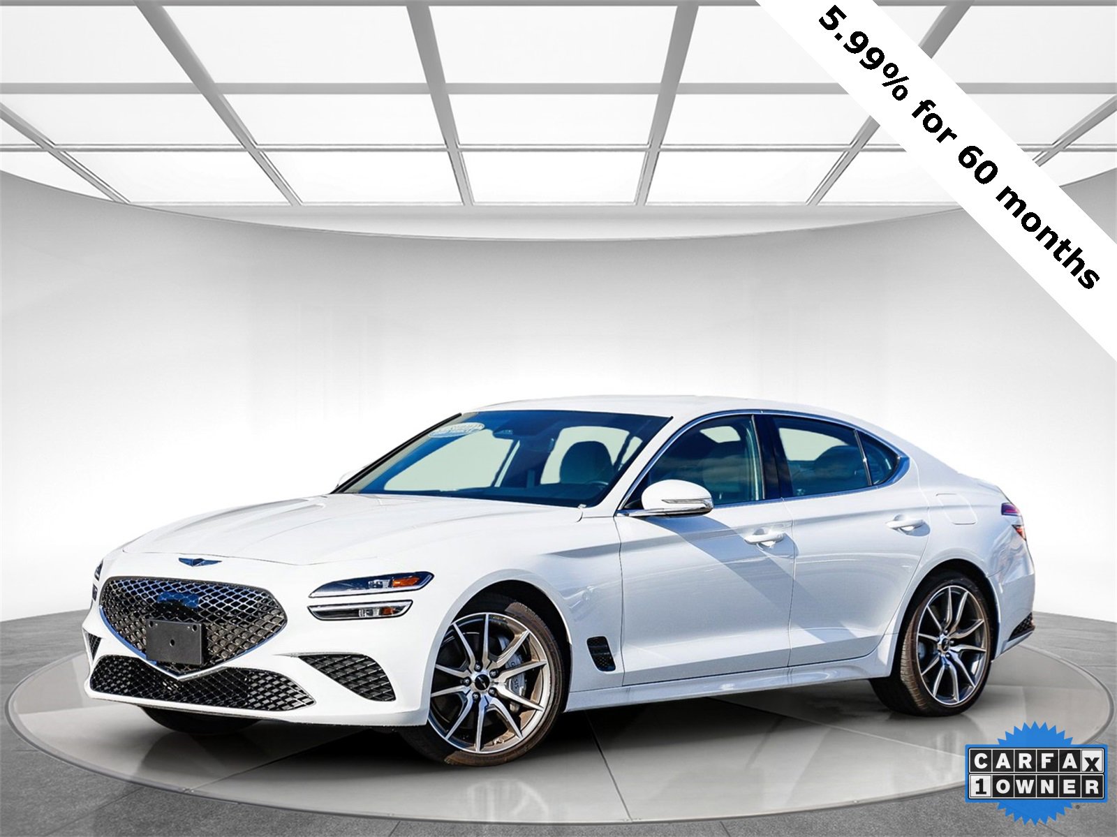 Used 2025 Genesis G70 2.5T image 1